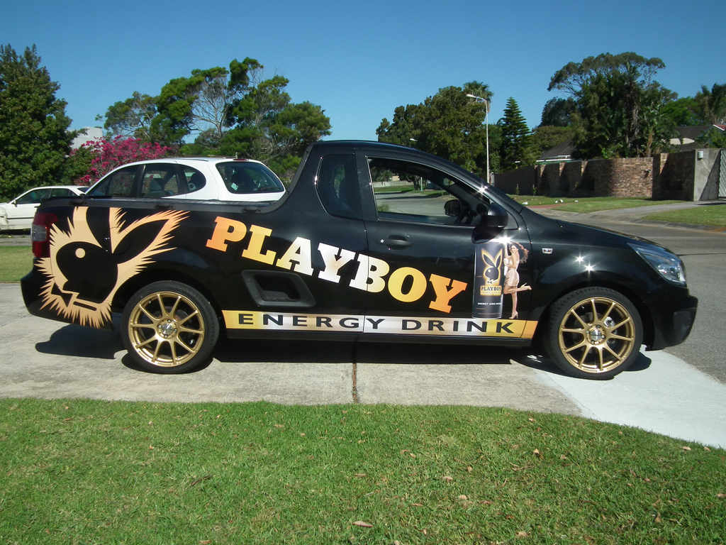 Vehicle branding | Sign Up Signs